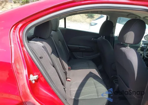 2015 Chevrolet Sonic Lt Auto из США, поврежденный, VIN 1G1JC5SHXF4181484